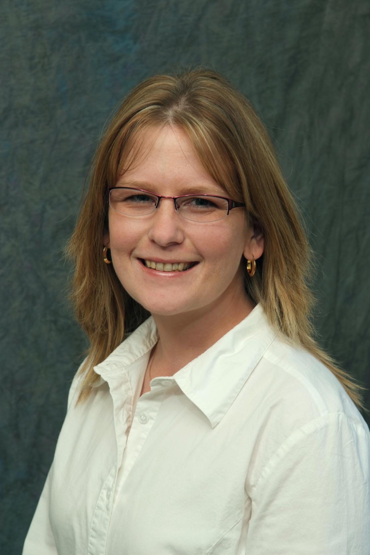 Photo of  Dr. Samantha Haudenschield