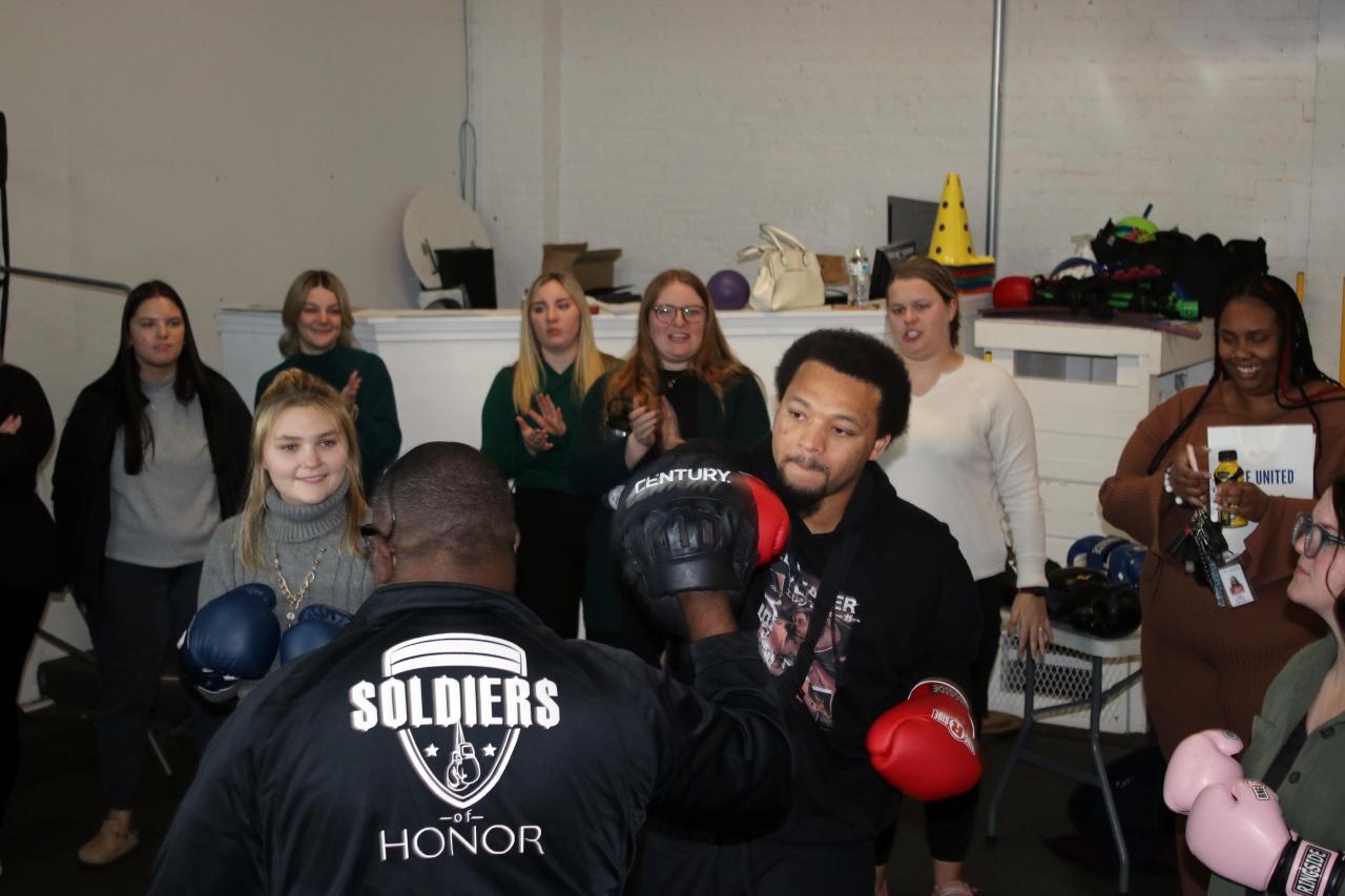 Social work students box at Soldiers of Honor