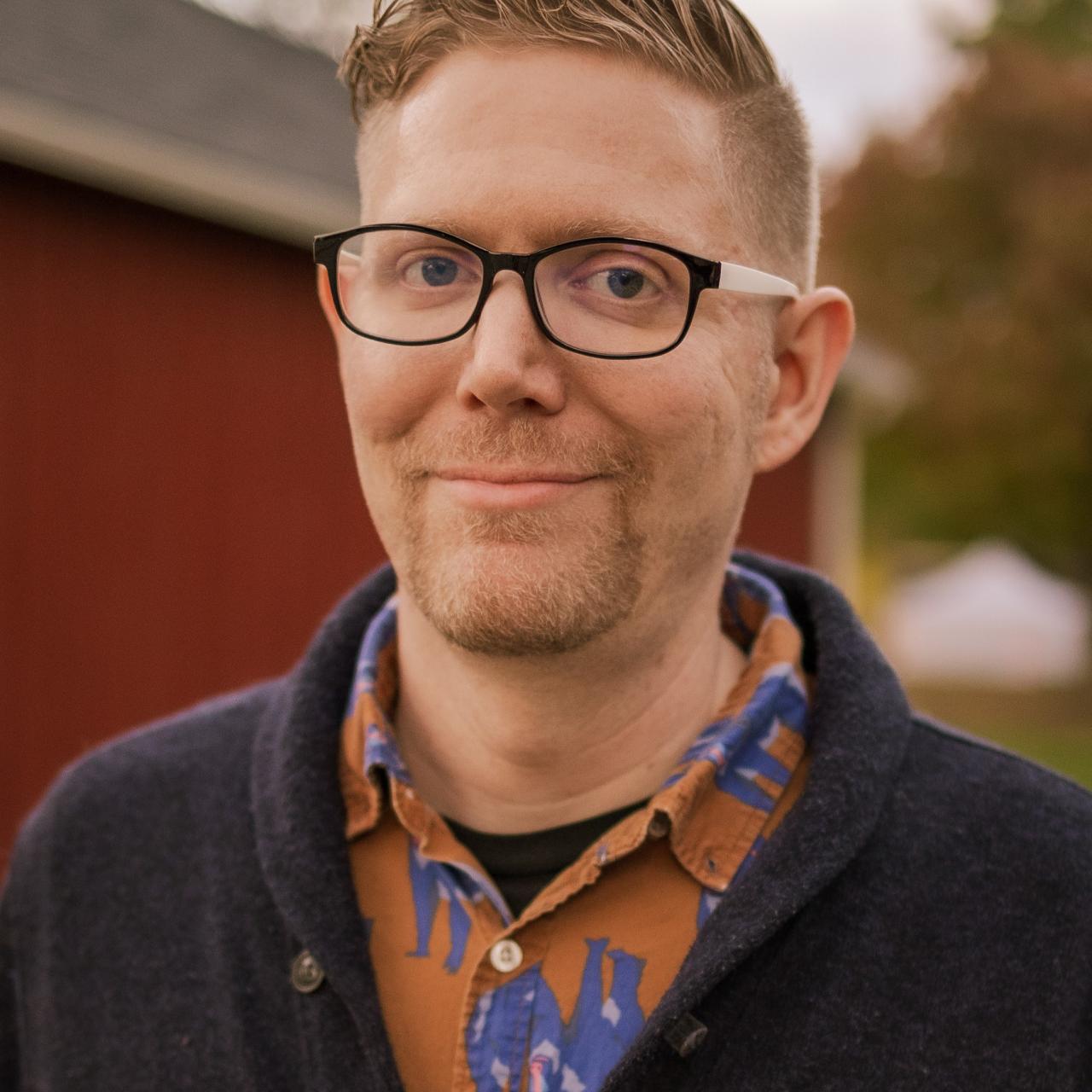 headshot of David Gall-Maynard